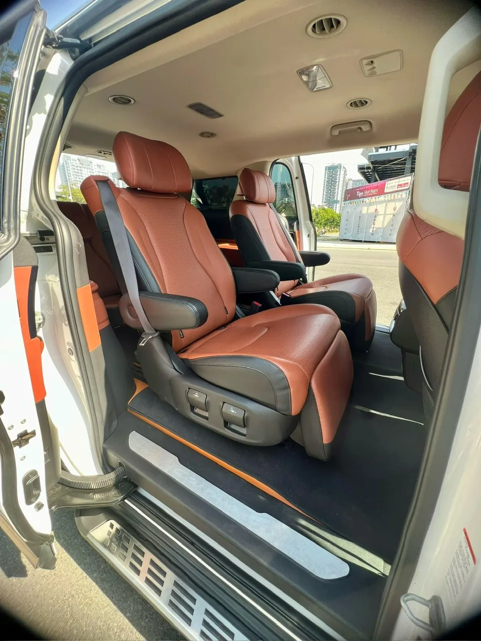 Cho thuê xe Carnival Long Xuyên 164 Hình ảnh nội thất xe Kia Carnival phiên bản Premium 7 ghế