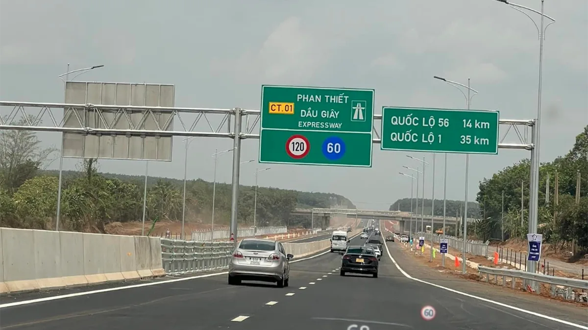 Tốc độ xe trên cao tốc Dầu Giây Phan Thiết