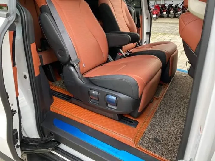 Cho thuê xe Carnival, Sedona tại Phan Thiết, Mũi Né 2025 231 Hình ảnh xe Kia Carnival Sài Gòn cho thuê có tài